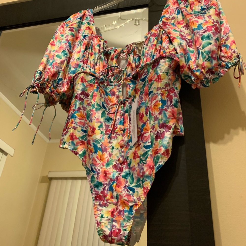 For Love and Lemons Floral Watercolor Bodysuit NWT - Picture 5 of 14